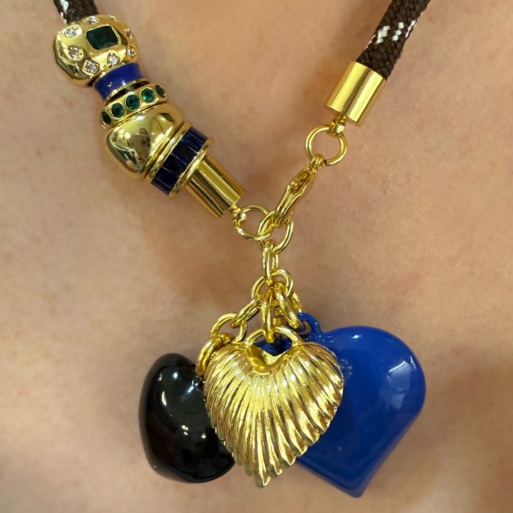 Paracord Puffy Heart Necklace 17”